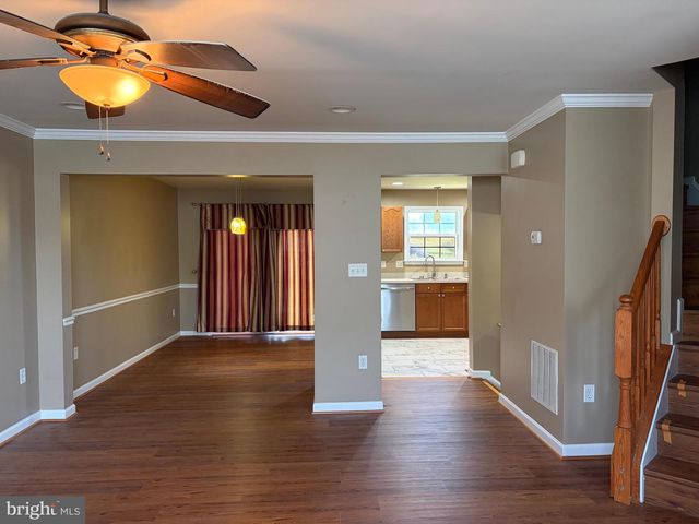 54 BRANDENBURG DR, Falling Waters, WV 25419