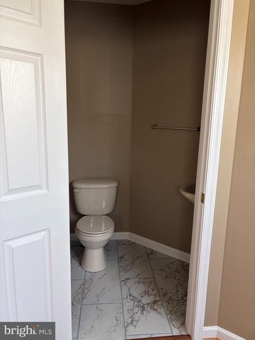54 BRANDENBURG DR, Falling Waters, WV 25419