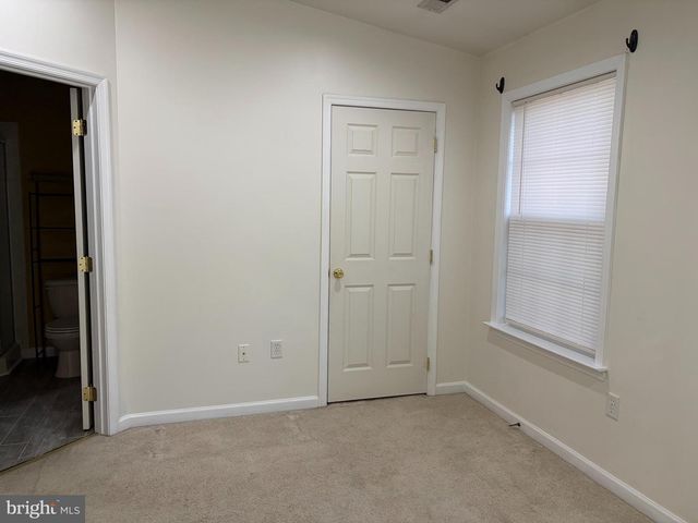 54 BRANDENBURG DR, Falling Waters, WV 25419