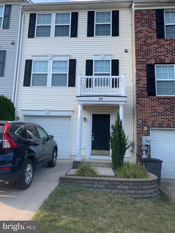 54 BRANDENBURG DR, Falling Waters, WV 25419