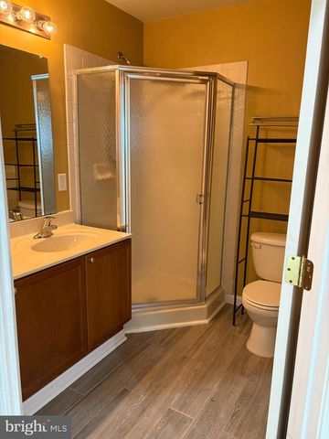 54 BRANDENBURG DR, Falling Waters, WV 25419