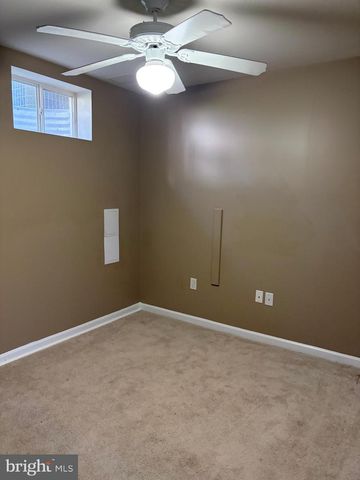 54 BRANDENBURG DR, Falling Waters, WV 25419