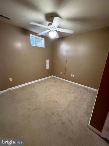 54 BRANDENBURG DR, Falling Waters, WV 25419