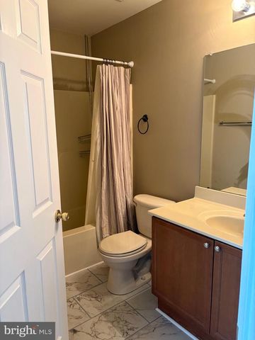 54 BRANDENBURG DR, Falling Waters, WV 25419
