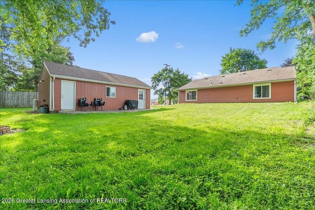 921 E Columbia Street, Mason, MI 48854