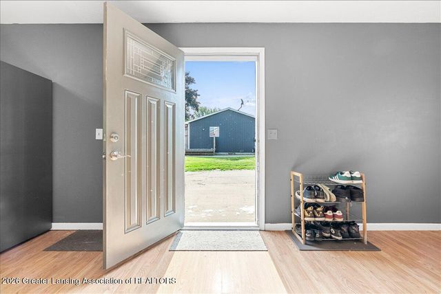 921 E Columbia Street, Mason, MI 48854