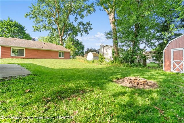 921 E Columbia Street, Mason, MI 48854