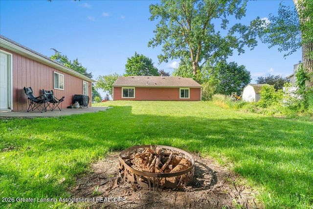 921 E Columbia Street, Mason, MI 48854