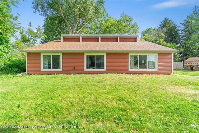 921 E Columbia Street, Mason, MI 48854