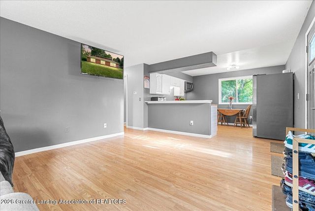 921 E Columbia Street, Mason, MI 48854