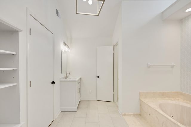 1750 SEA ISLE RD, Memphis, TN 38117