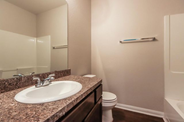 26 Road 5102f, Cleveland, TX 77327