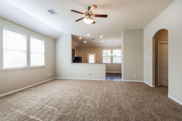 26 Road 5102f, Cleveland, TX 77327