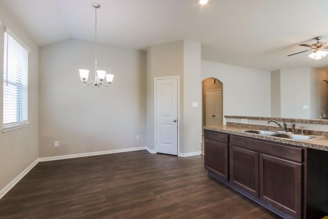 26 Road 5102f, Cleveland, TX 77327