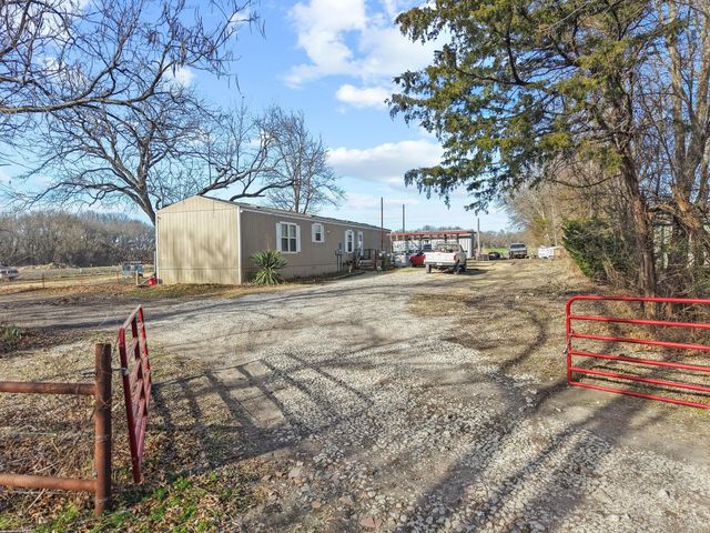 225 Caleb Road, Sherman, TX 75090