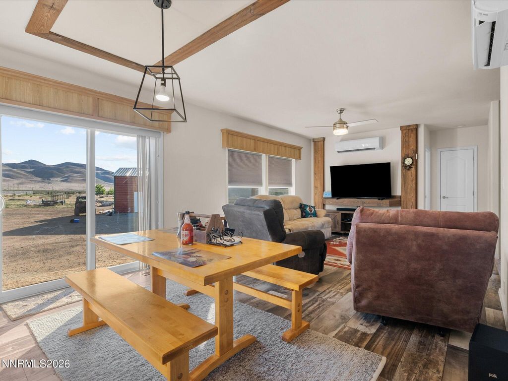 Image 17 of property listing at 4555 Amy Road, Reno, NV 89510