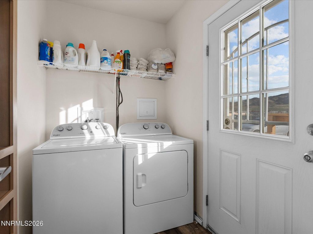 Image 24 of property listing at 4555 Amy Road, Reno, NV 89510