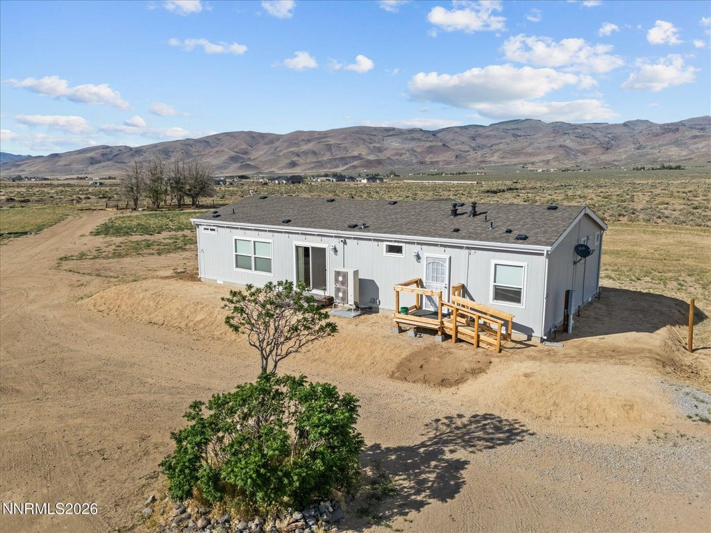 Image 54 of property listing at 4555 Amy Road, Reno, NV 89510