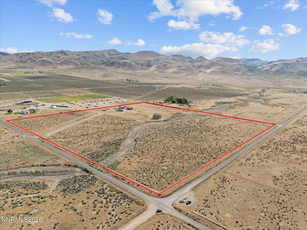 Image 65 of property listing at 4555 Amy Road, Reno, NV 89510