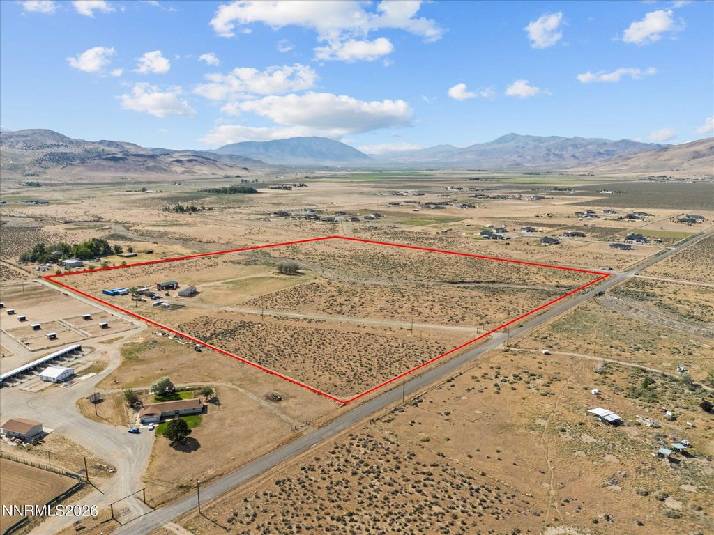 Image 67 of property listing at 4555 Amy Road, Reno, NV 89510