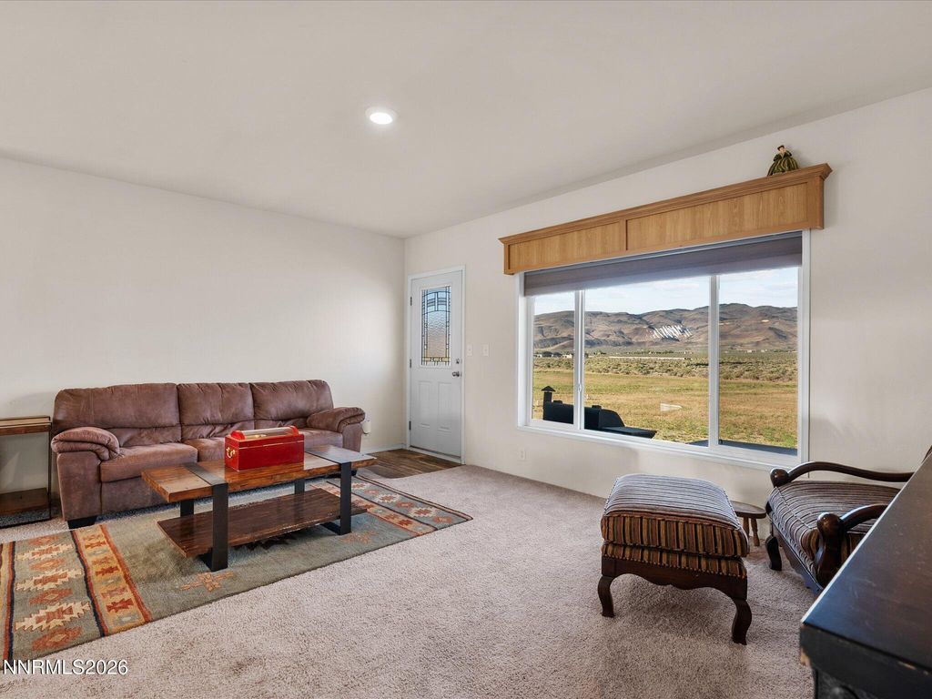 Image 7 of property listing at 4555 Amy Road, Reno, NV 89510
