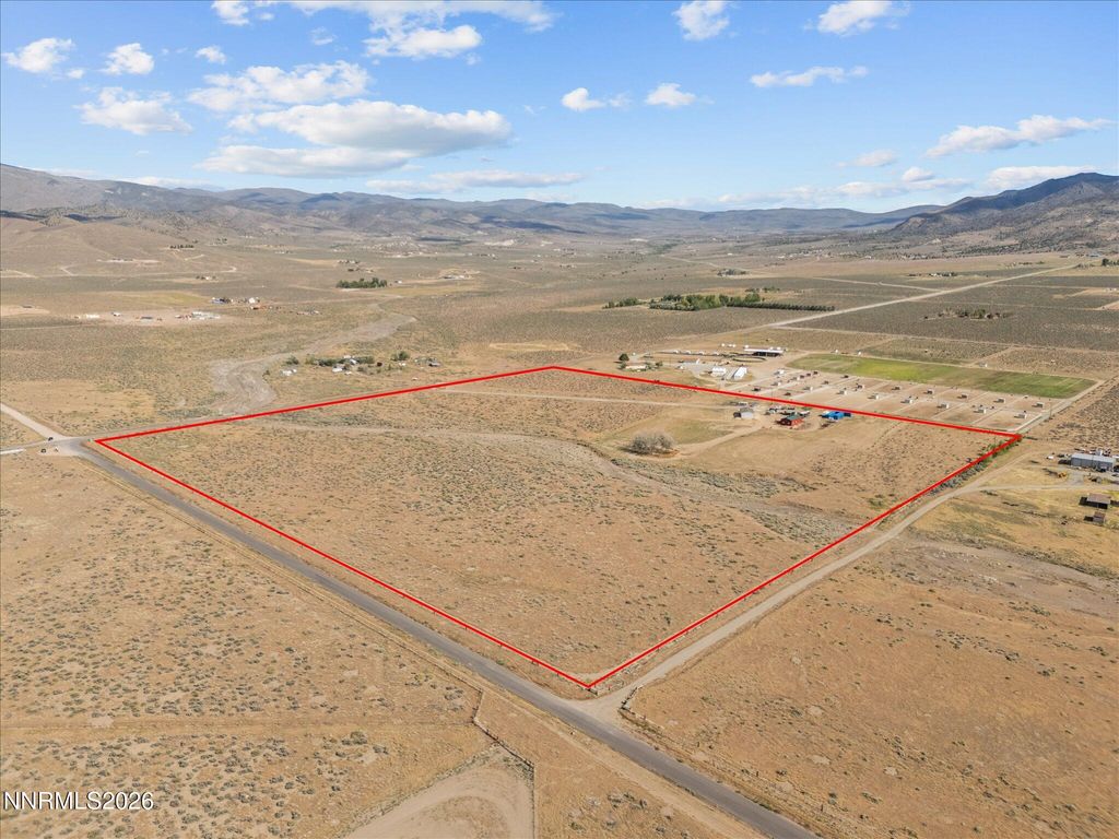 Image 71 of property listing at 4555 Amy Road, Reno, NV 89510