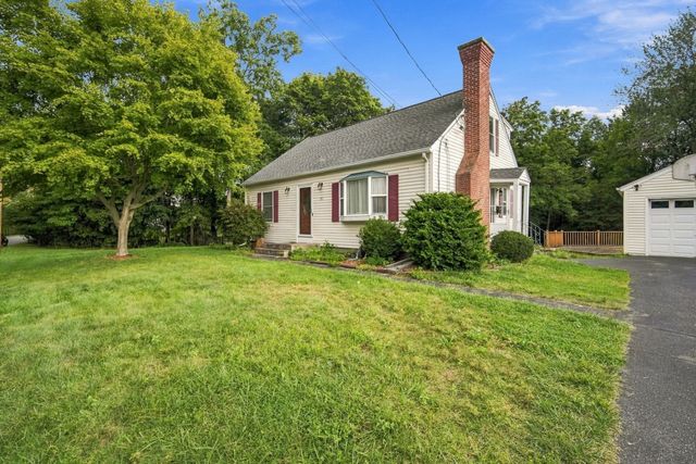 31 Brook St, East Longmeadow, MA 01028