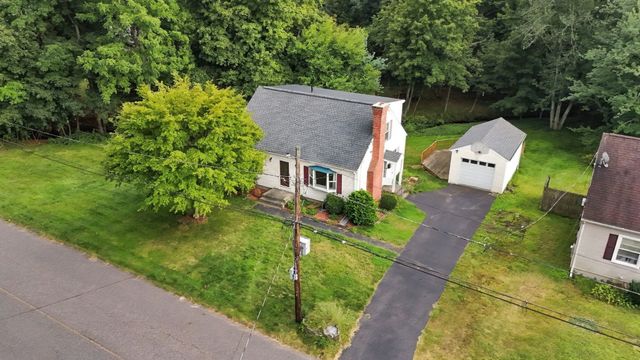 31 Brook St, East Longmeadow, MA 01028
