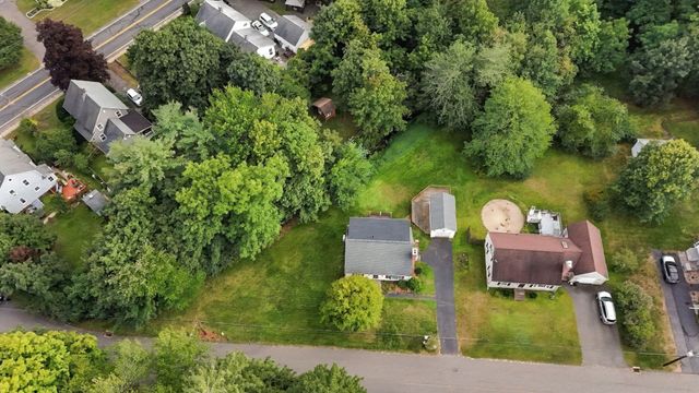31 Brook St, East Longmeadow, MA 01028
