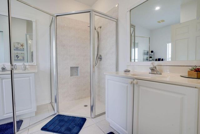 1824 Sandhill Crane B1 Drive 1, Fort Pierce, FL 34982