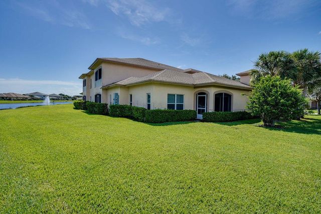 1824 Sandhill Crane B1 Drive 1, Fort Pierce, FL 34982