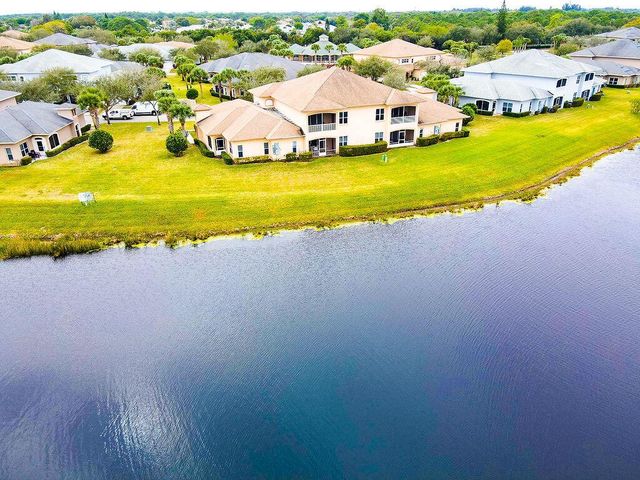 1824 Sandhill Crane B1 Drive 1, Fort Pierce, FL 34982
