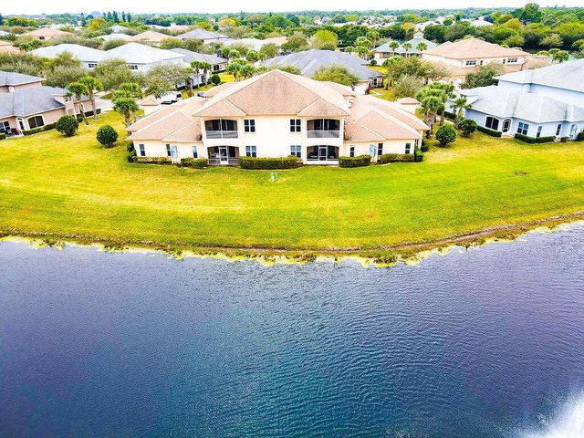 1824 Sandhill Crane B1 Drive 1, Fort Pierce, FL 34982