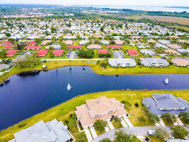 1824 Sandhill Crane B1 Drive 1, Fort Pierce, FL 34982