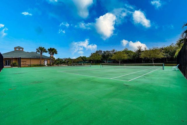 1824 Sandhill Crane B1 Drive 1, Fort Pierce, FL 34982