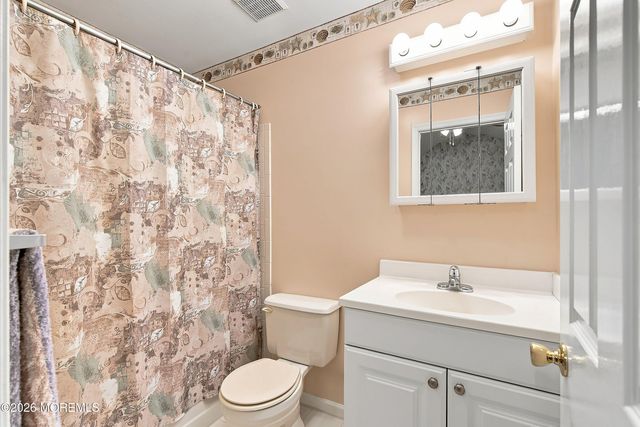 25 Wyeth Drive 11, Freehold, NJ 07728