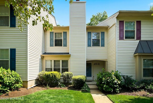 25 Wyeth Drive 11, Freehold, NJ 07728