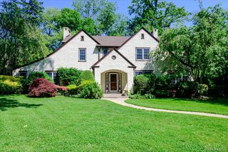 11 Myrtle Drive, Great Neck, NY 11021