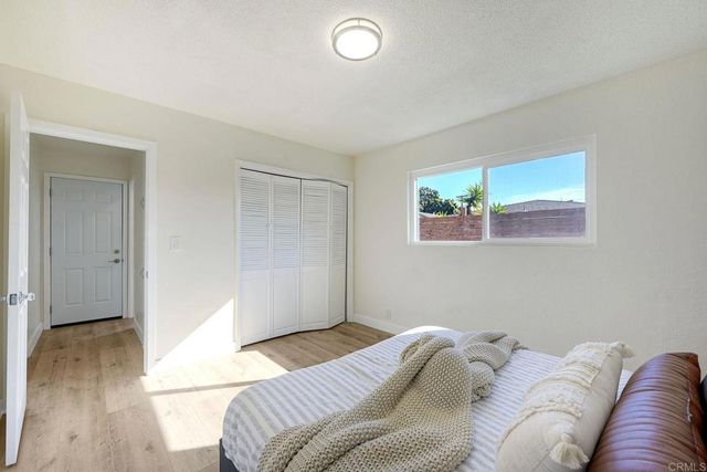 1350 Marabou Lane, Vista, CA 92083