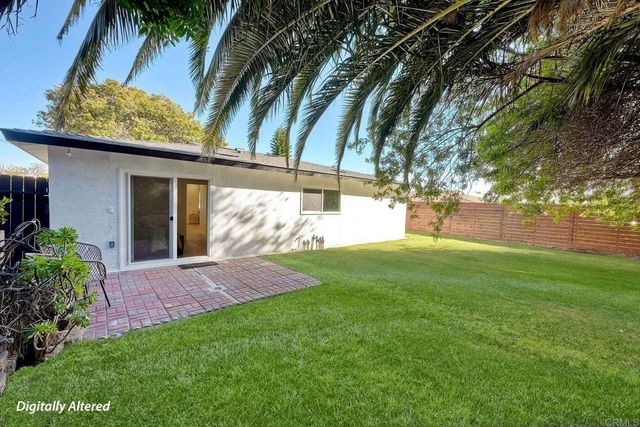 1350 Marabou Lane, Vista, CA 92083
