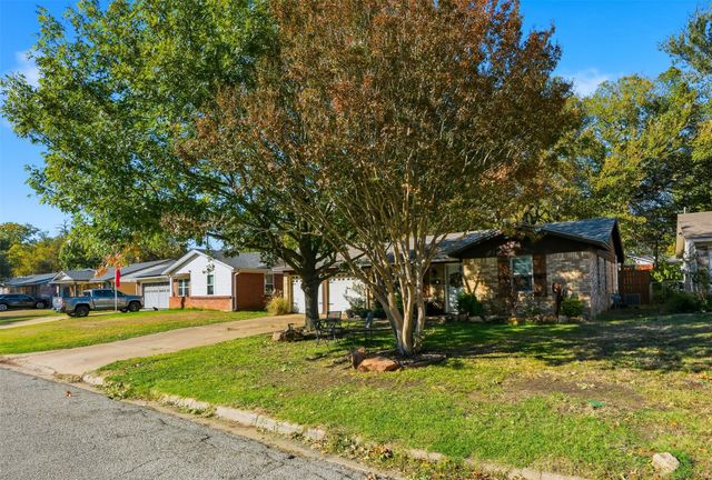 145 Bob White Road, Denison, TX 75020