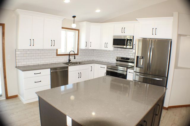 3548 Buchanan Street S, Fargo, ND 58104