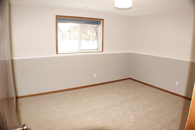 3548 Buchanan Street S, Fargo, ND 58104