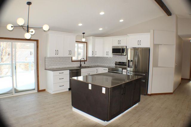 3548 Buchanan Street S, Fargo, ND 58104