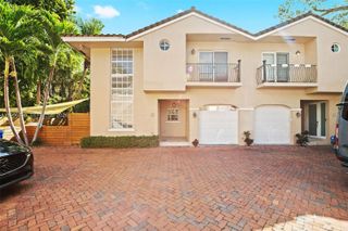 3135 Gifford Ln C, Miami, FL 33133