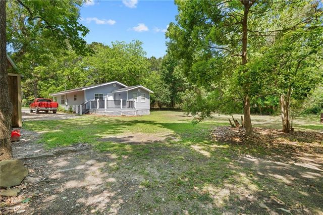 11825 Old Shipyard Road, Coden, AL 36523