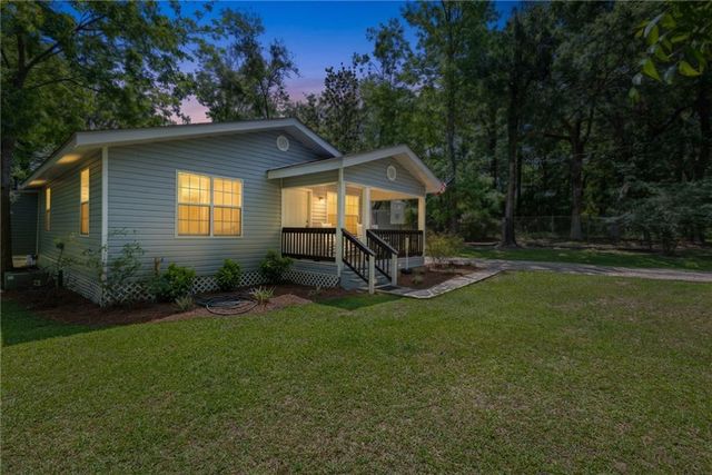 11825 Old Shipyard Road, Coden, AL 36523