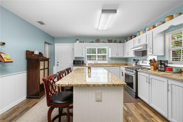 11825 Old Shipyard Road, Coden, AL 36523