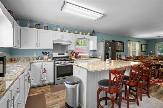 11825 Old Shipyard Road, Coden, AL 36523