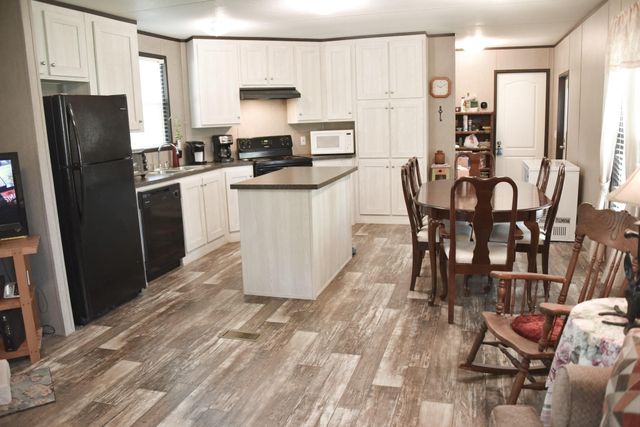 23602 Saxon Way, Hockley, TX 77447